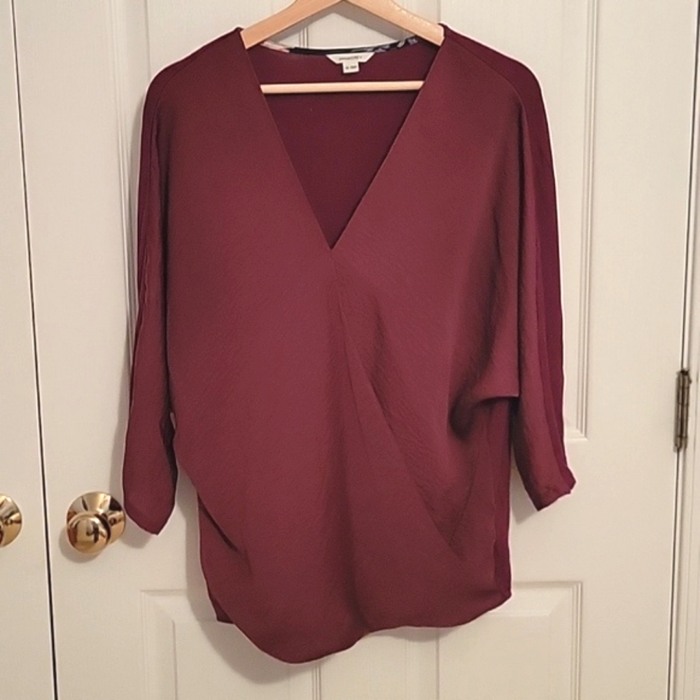 Burgundy V-Neck 3/4 sleeve Blouse
